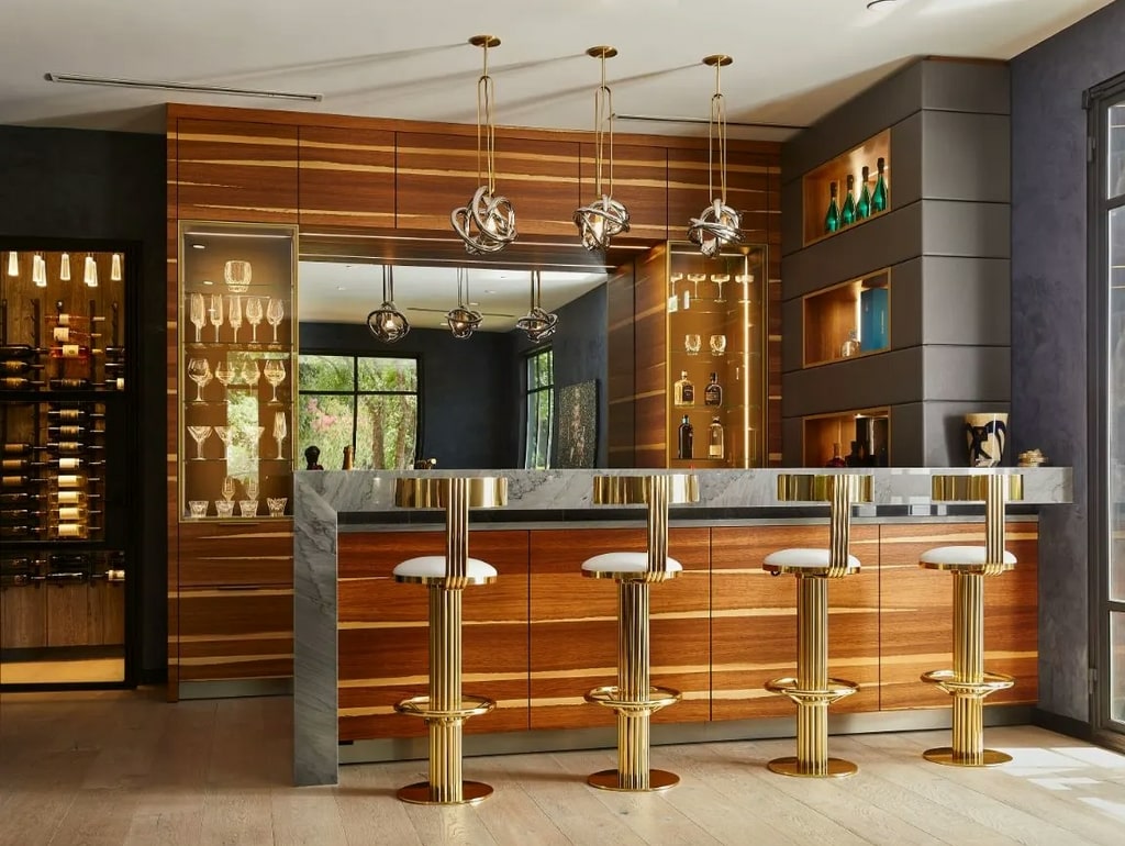 Sıra Dışı Özel Bar Sandalyeleri